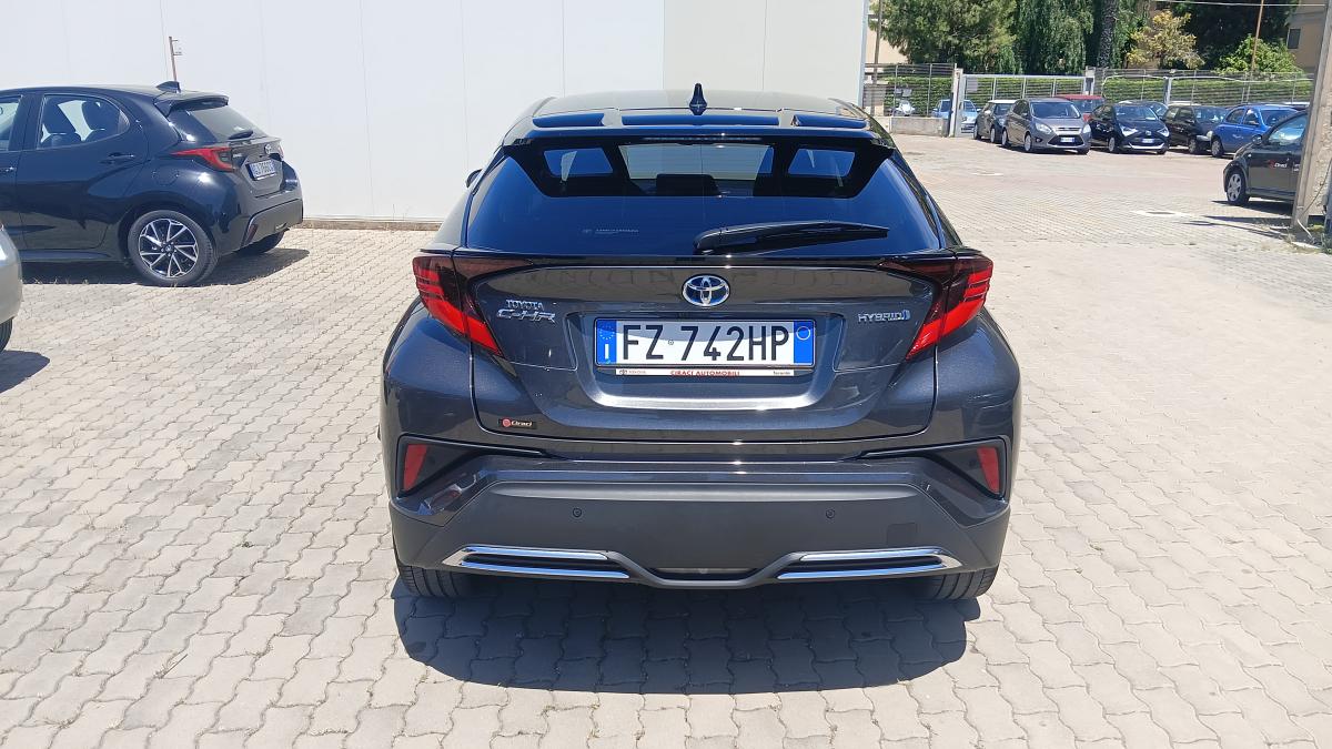 Toyota C-HR 2.0 Hybrid E-CVT 195CV Style